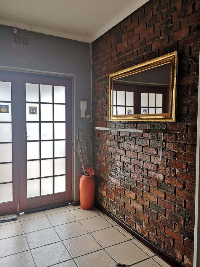 Gluckman Drive Guesthouse Welkom Exterior foto