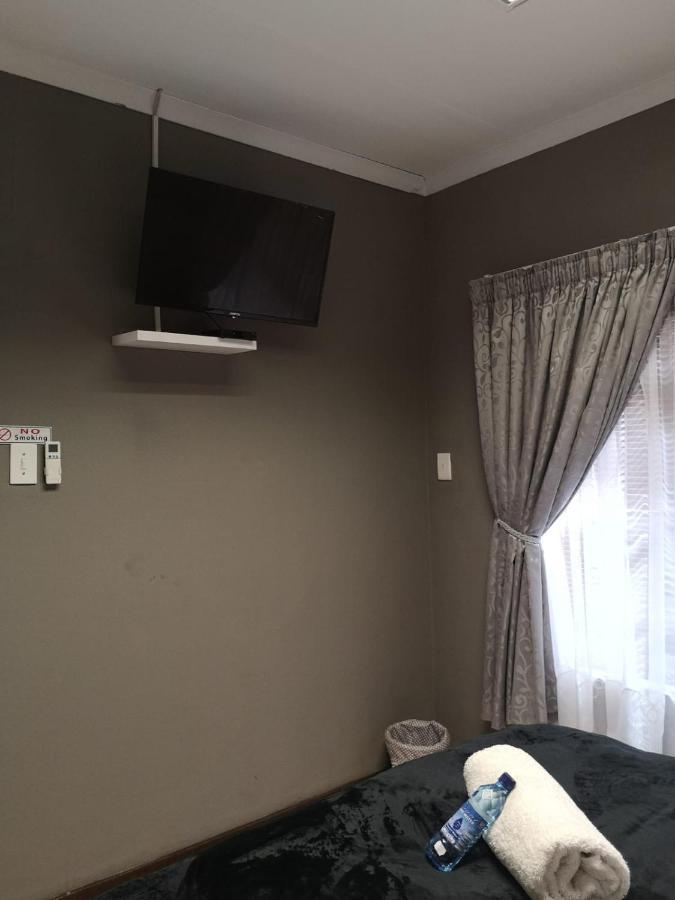 Gluckman Drive Guesthouse Welkom Exterior foto